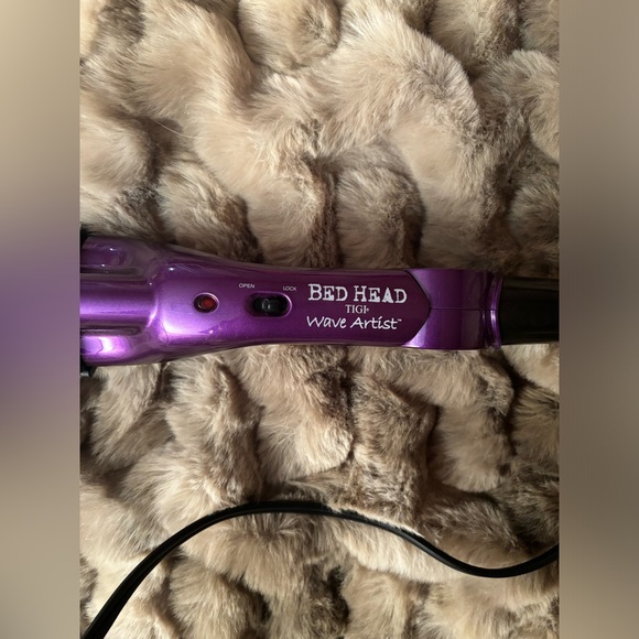 BedHead wave artist. Like new. Tourmaline - Picture 3 of 5